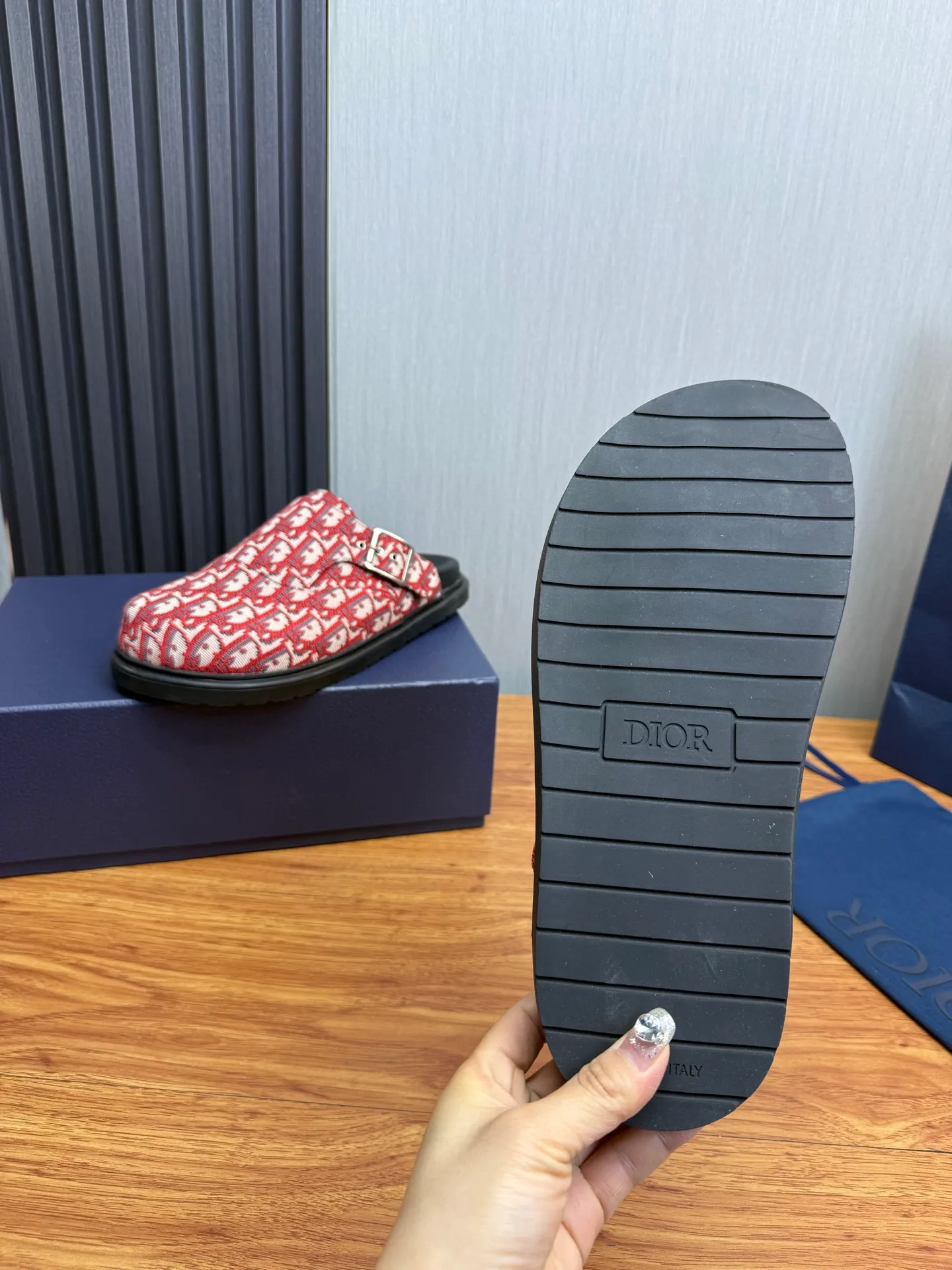 Men's men's shoes 420💰 Dior. Men's slippers🩴Official website 1:1 production 38-45 yards 45 46 🉑️Customized original material shipped✅